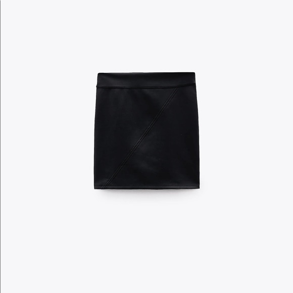 ZARA TECHNICAL BLACK MINI SKIRT - Picture 2 of 10